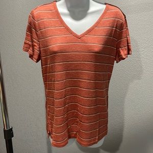 NWT Maurices rust stripe 24/7 tee